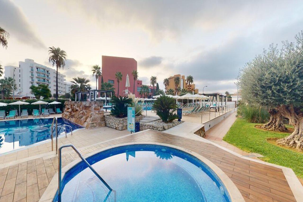 Cala Millor Garden Hotel - Adults Only Экстерьер фото