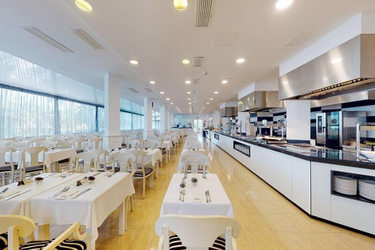 Cala Millor Garden Hotel - Adults Only Экстерьер фото
