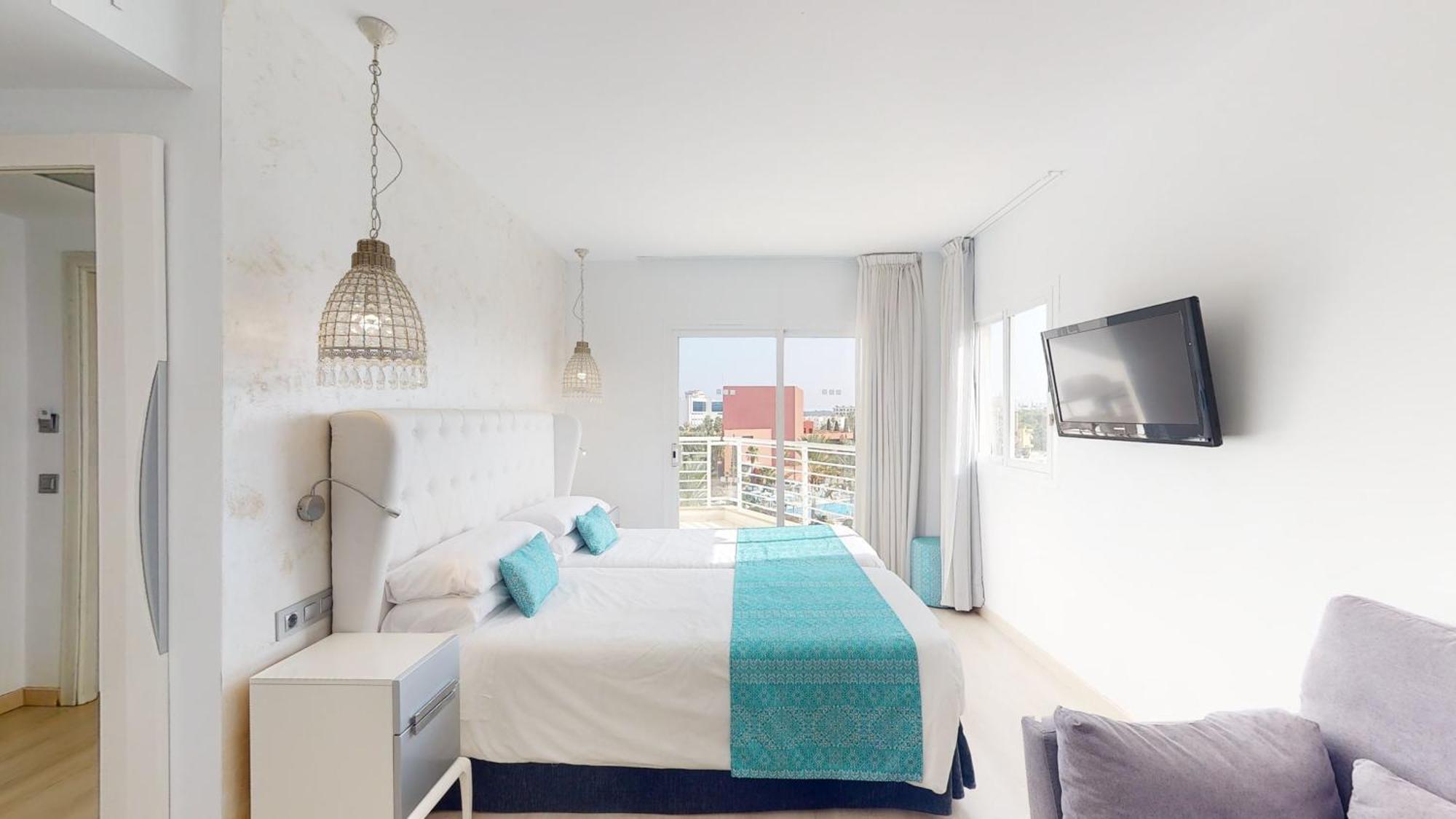 Cala Millor Garden Hotel - Adults Only Экстерьер фото