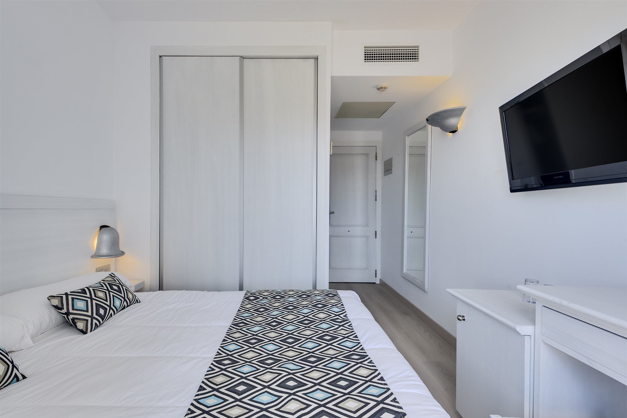 Cala Millor Garden Hotel - Adults Only Экстерьер фото